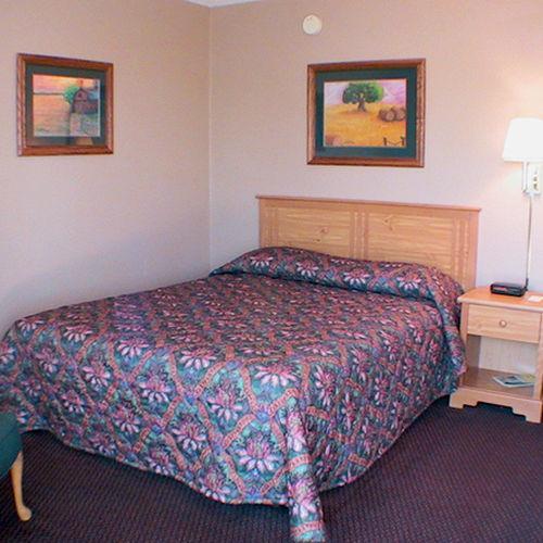 Super 8 By Wyndham Fort Scott Quarto foto
